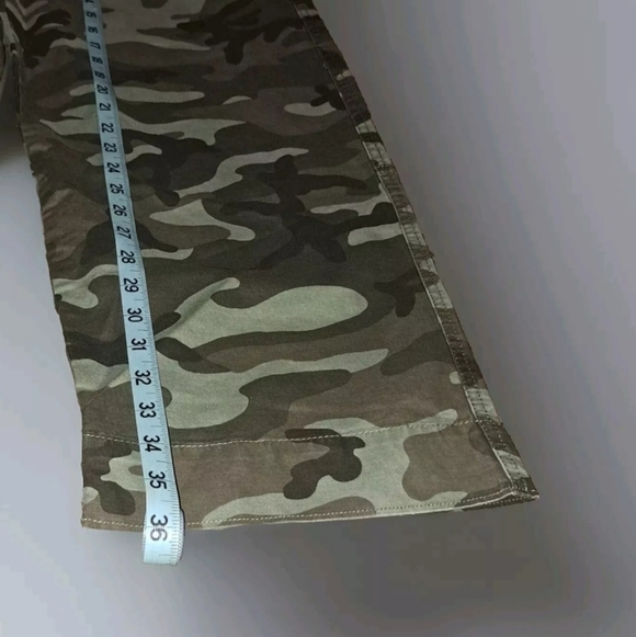 Gap Belted Green Camo Capri Pants Size 6 NWT Military Camouflage Khaki  B23#8 - Picture 7 of 7